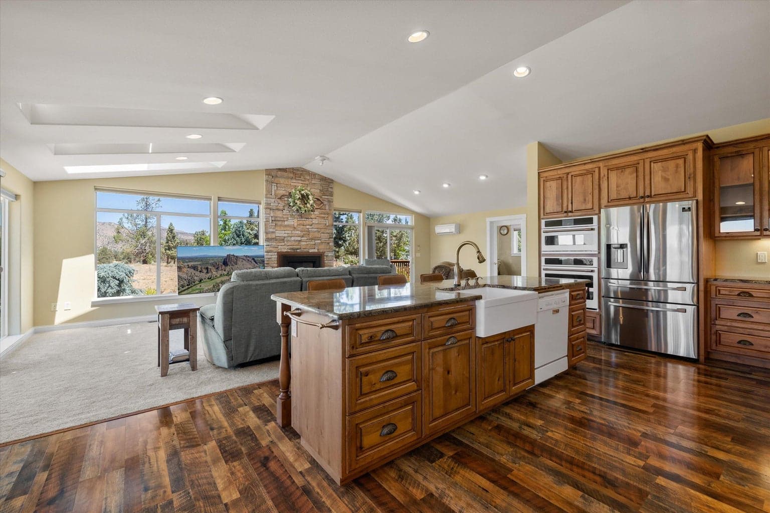 Photo of 6511 NE 41st Street 23 of 76