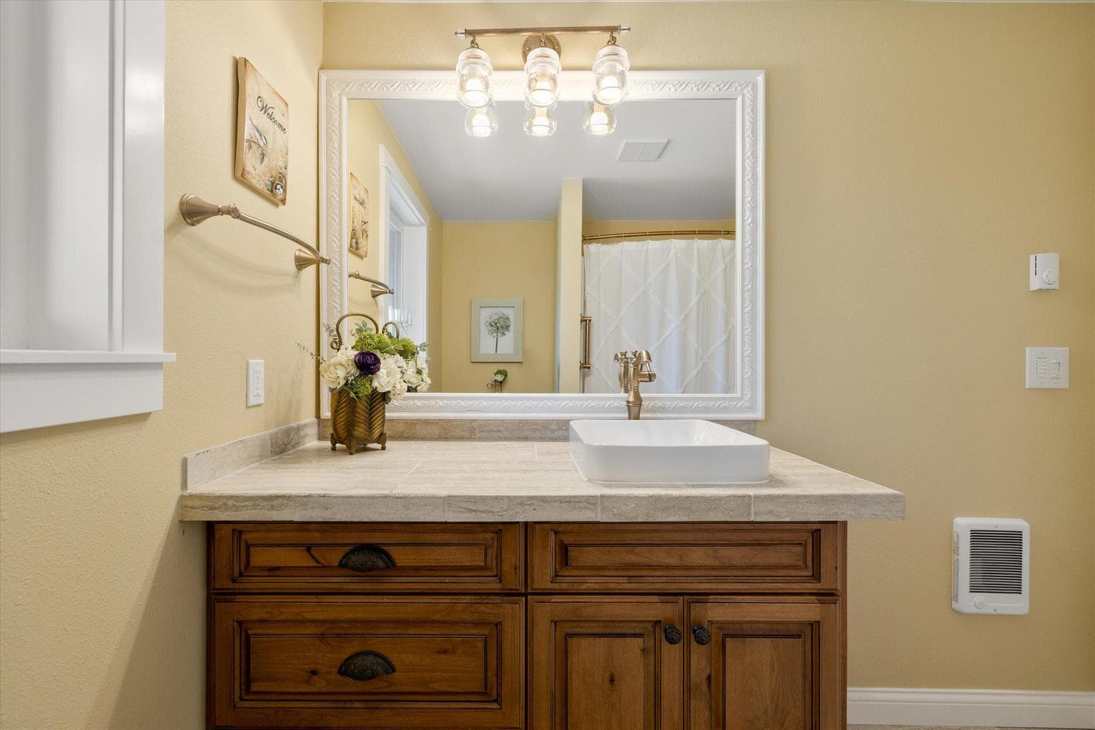 2nd bathroom