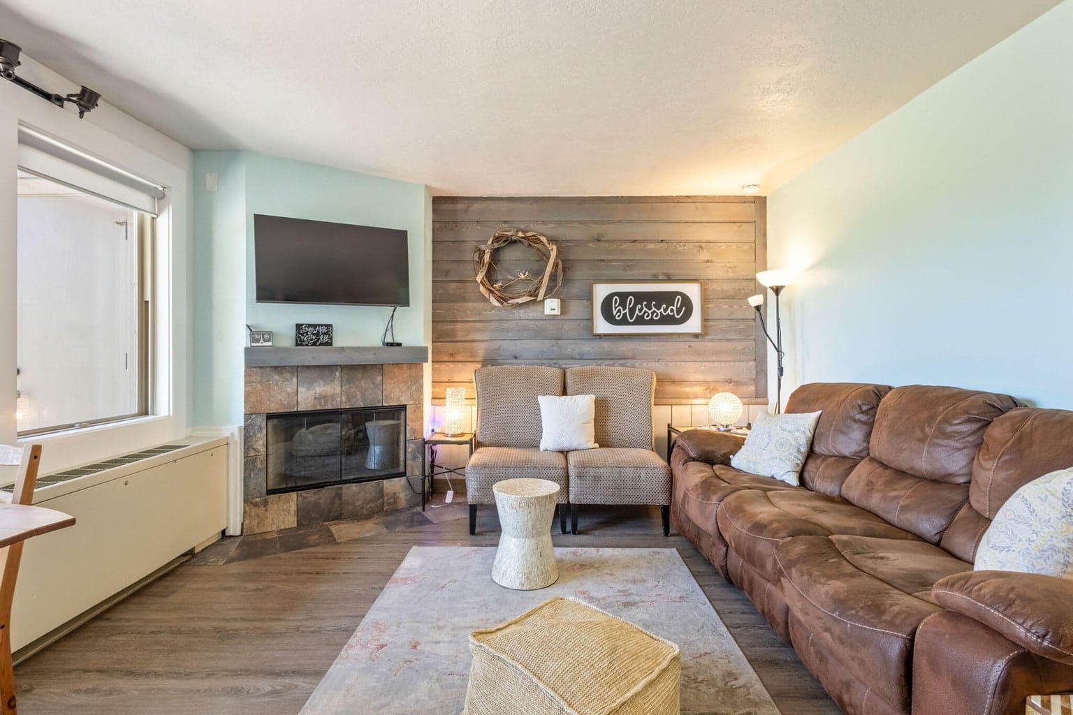 Photo of 18575 SW Century Drive 7 of 33