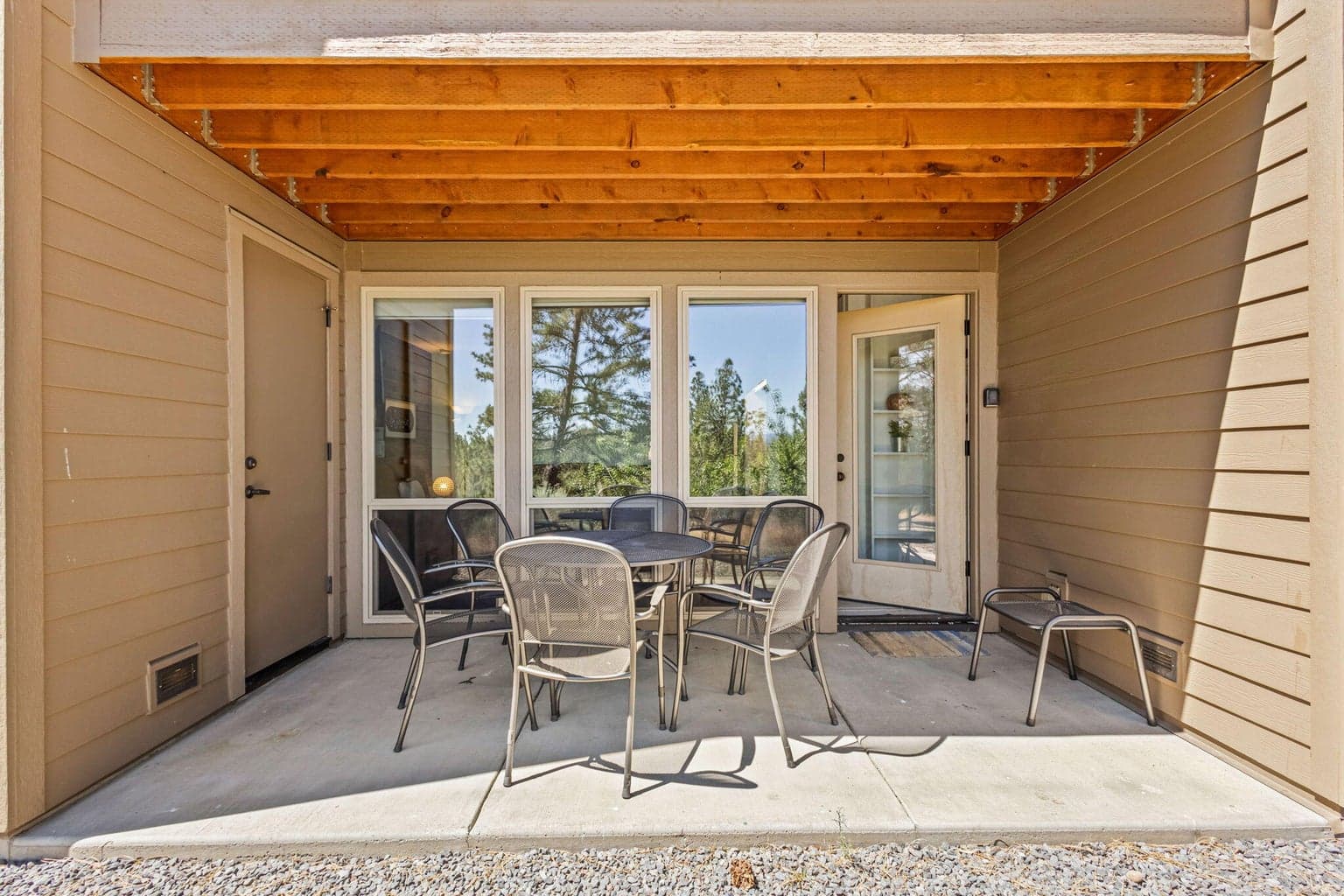 Photo of 18575 SW Century Drive 16 of 33
