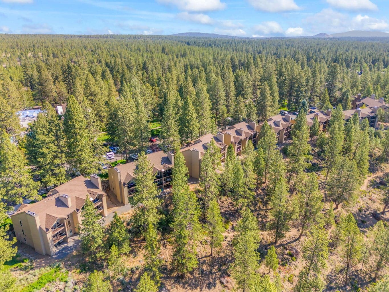 Photo of 18575 SW Century Drive 18 of 33