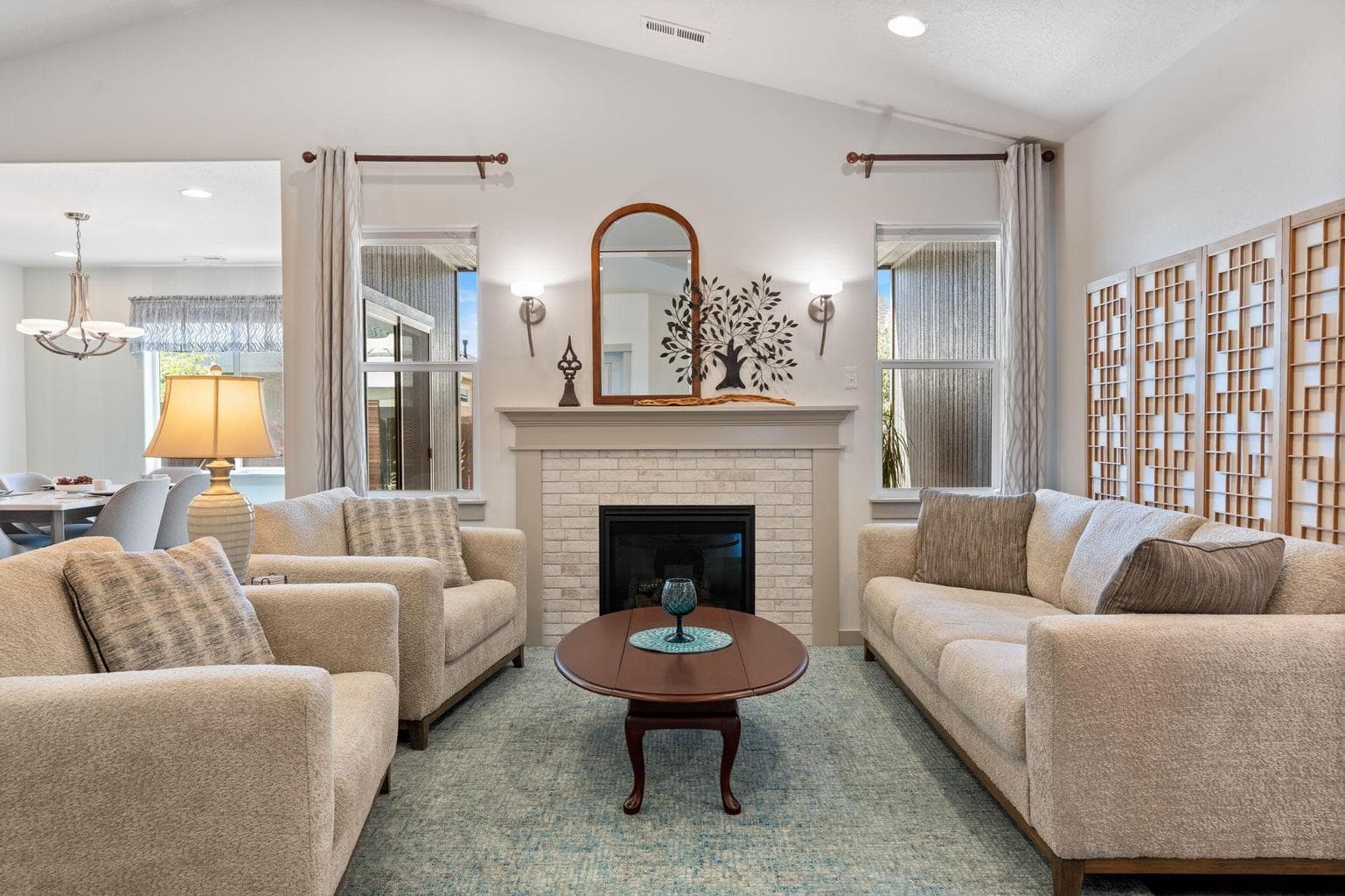 Photo of 2472 NW Jackpine Lane 12 of 34