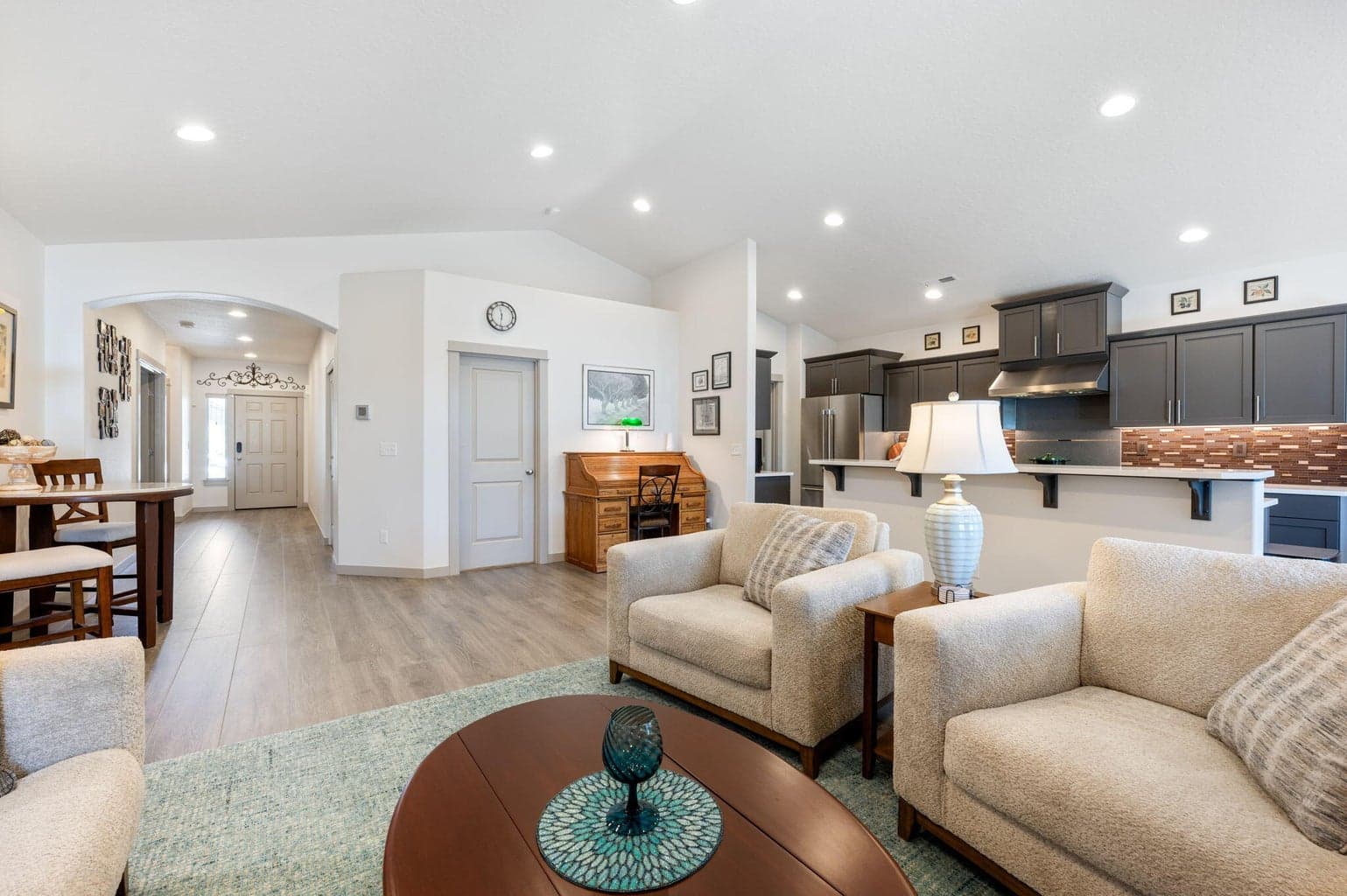 Photo of 2472 NW Jackpine Lane 22 of 34