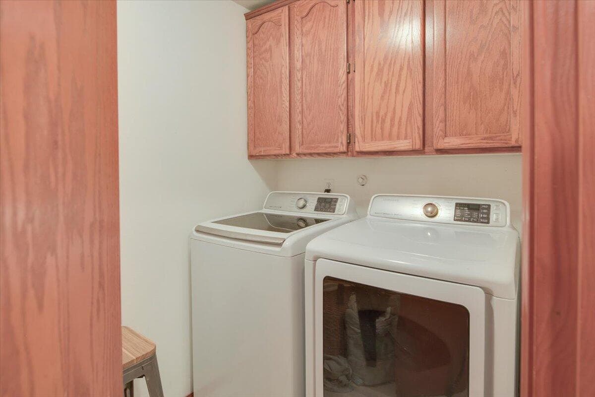Photo of 981 SE 3rd Street 18 of 24