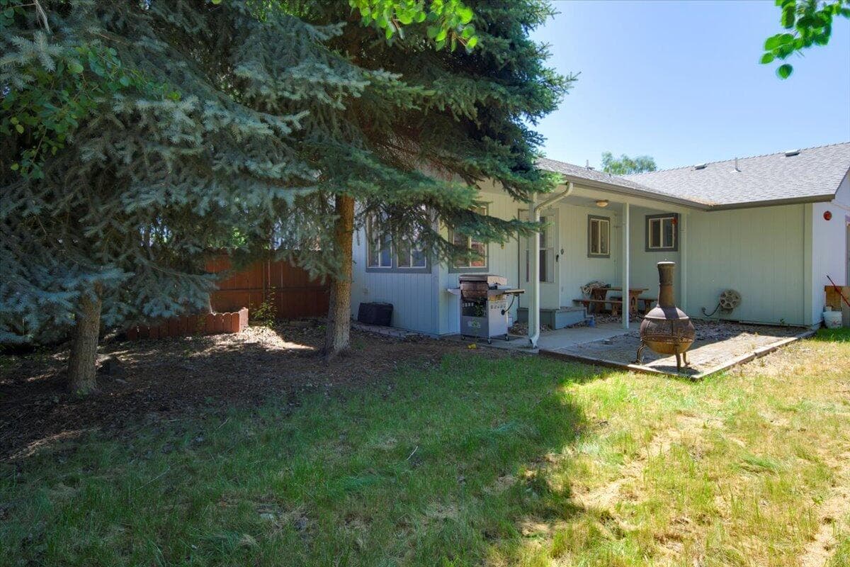 Photo of 981 SE 3rd Street 24 of 24