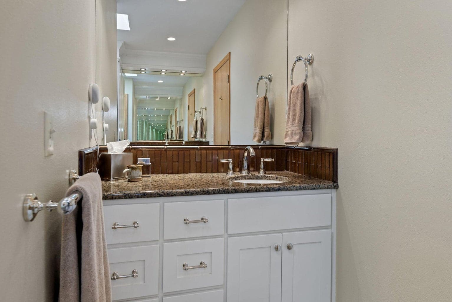 Photo of 62824 Loma Vista Drive 29 of 51