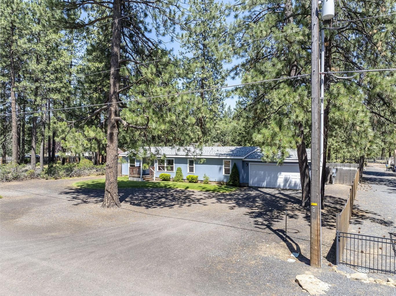 Photo of 19252 Kiowa Road 28 of 37