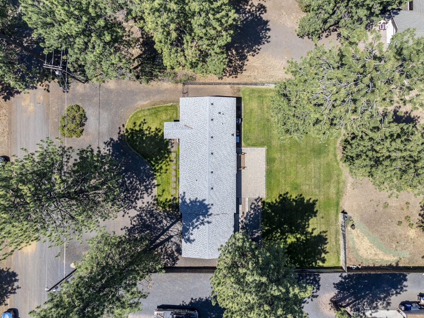 Photo of 19252 Kiowa Road 35 of 37