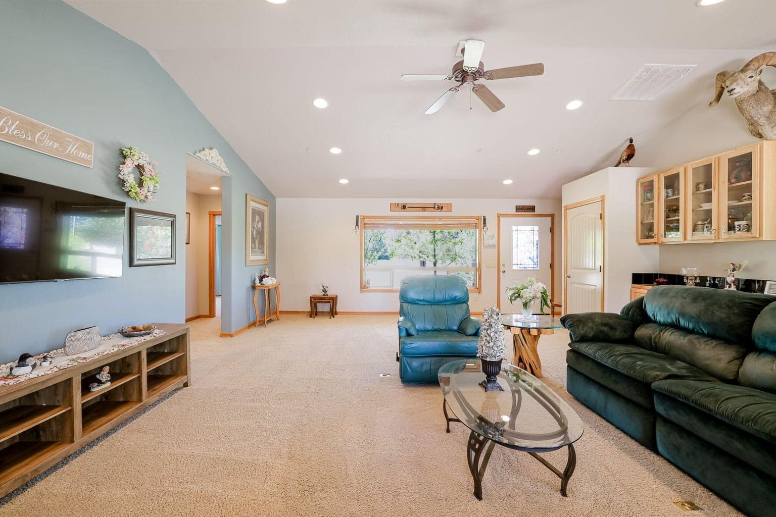Photo of 13592 SE Lost Lake Drive 8 of 55
