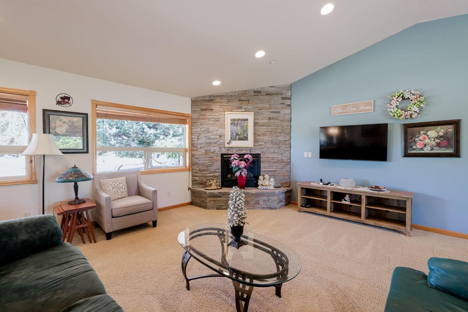 Photo of 13592 SE Lost Lake Drive 7 of 55