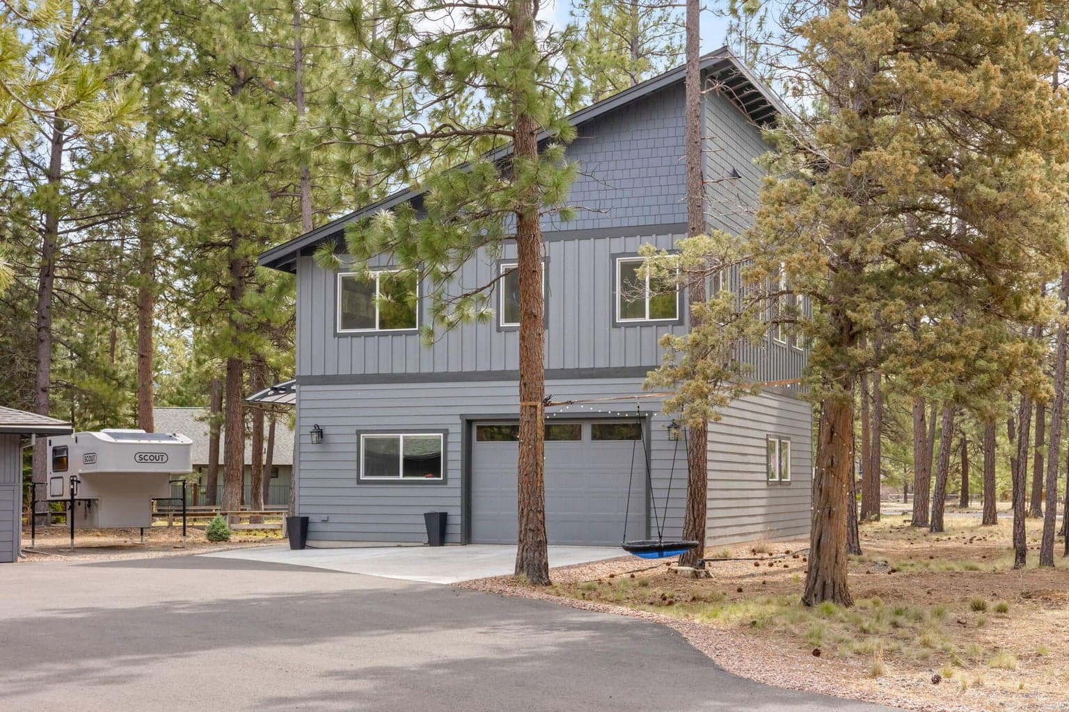 detached guest quarters