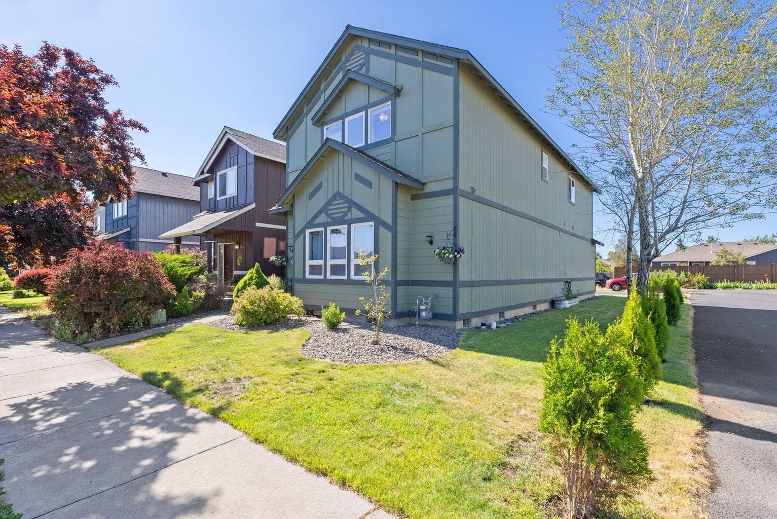 Photo of 2420 Dogwood 1 of 35