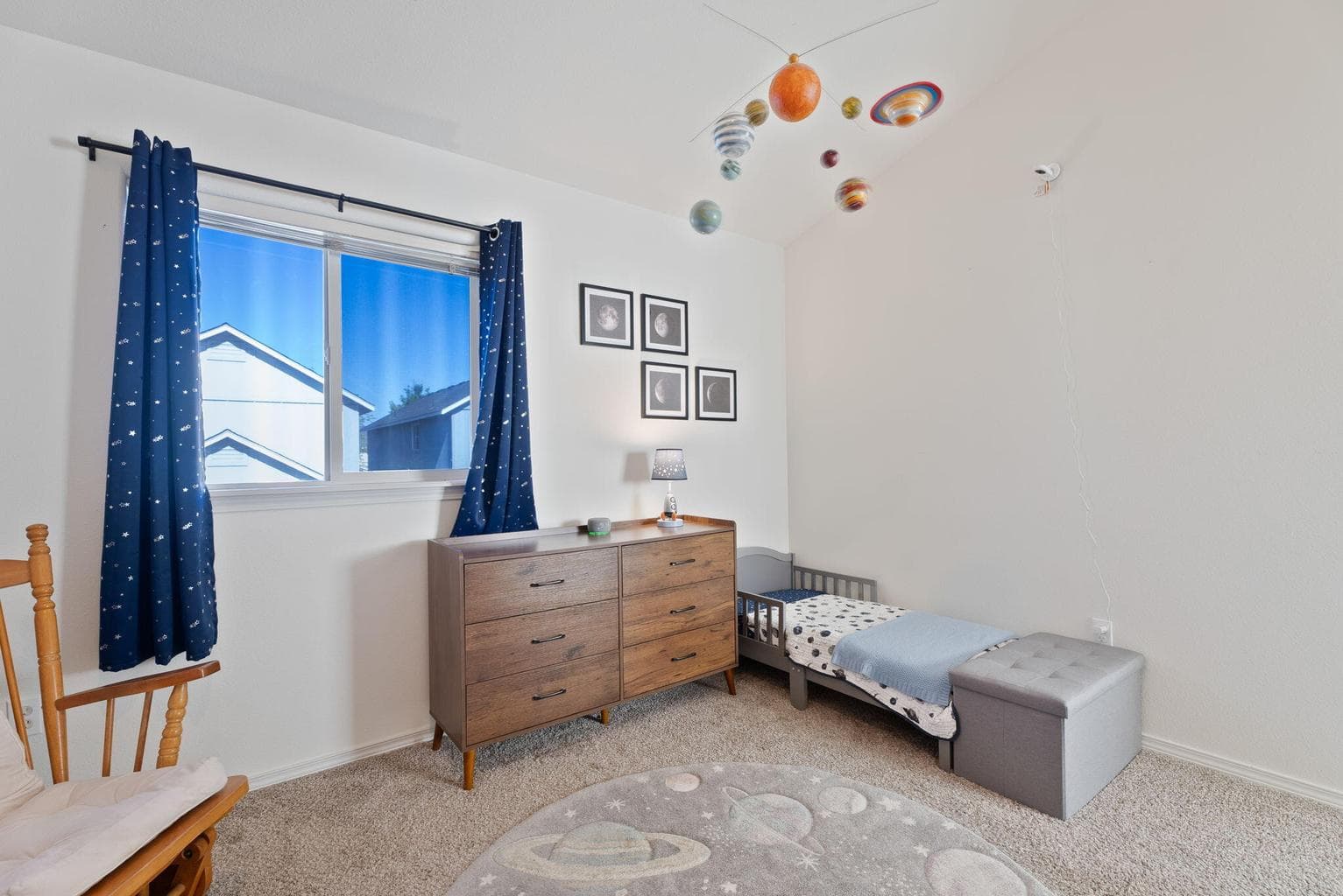 Photo of 2420 NW Dogwood Avenue 29 of 35