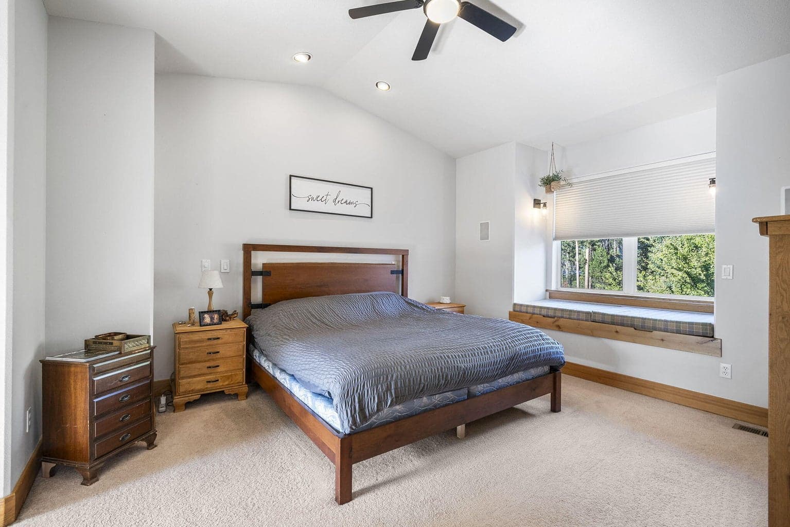 Photo of 17130 Mayfield Drive 21 of 52