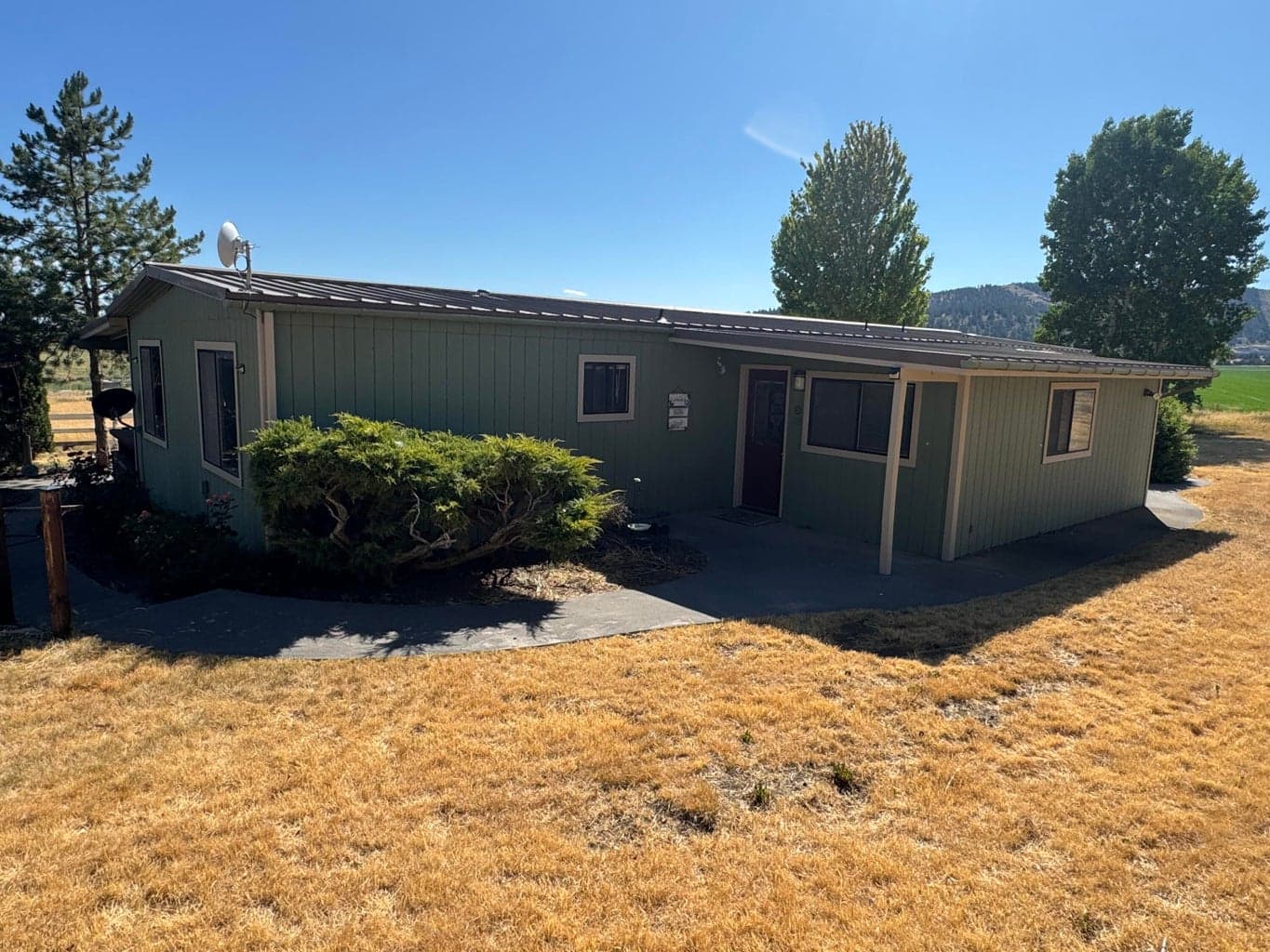 28281 Pickett, Malin, 97632