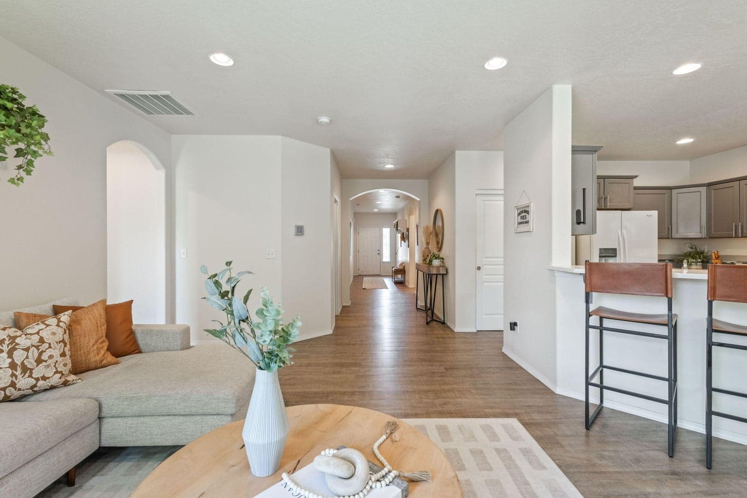 Photo of 21387 NE Eagle Crossing Avenue 7 of 48