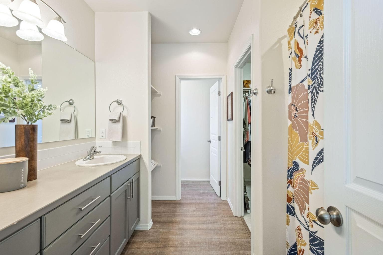 Photo of 21387 NE Eagle Crossing Avenue 21 of 48