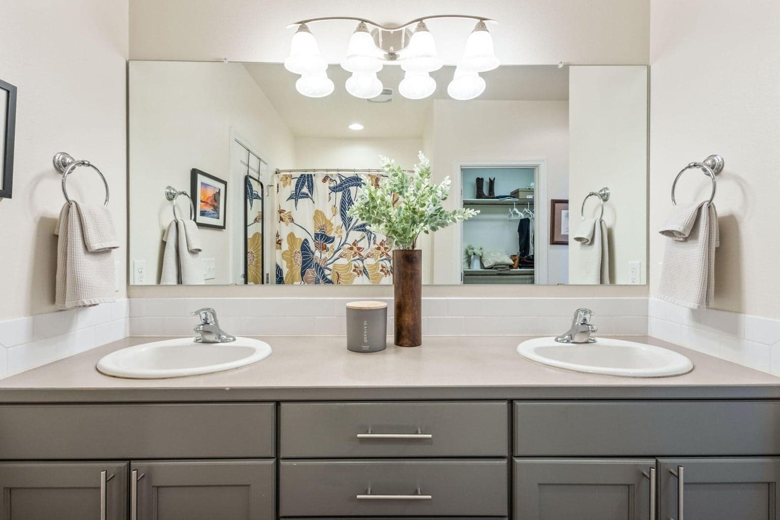 Photo of 21387 NE Eagle Crossing Avenue 22 of 48