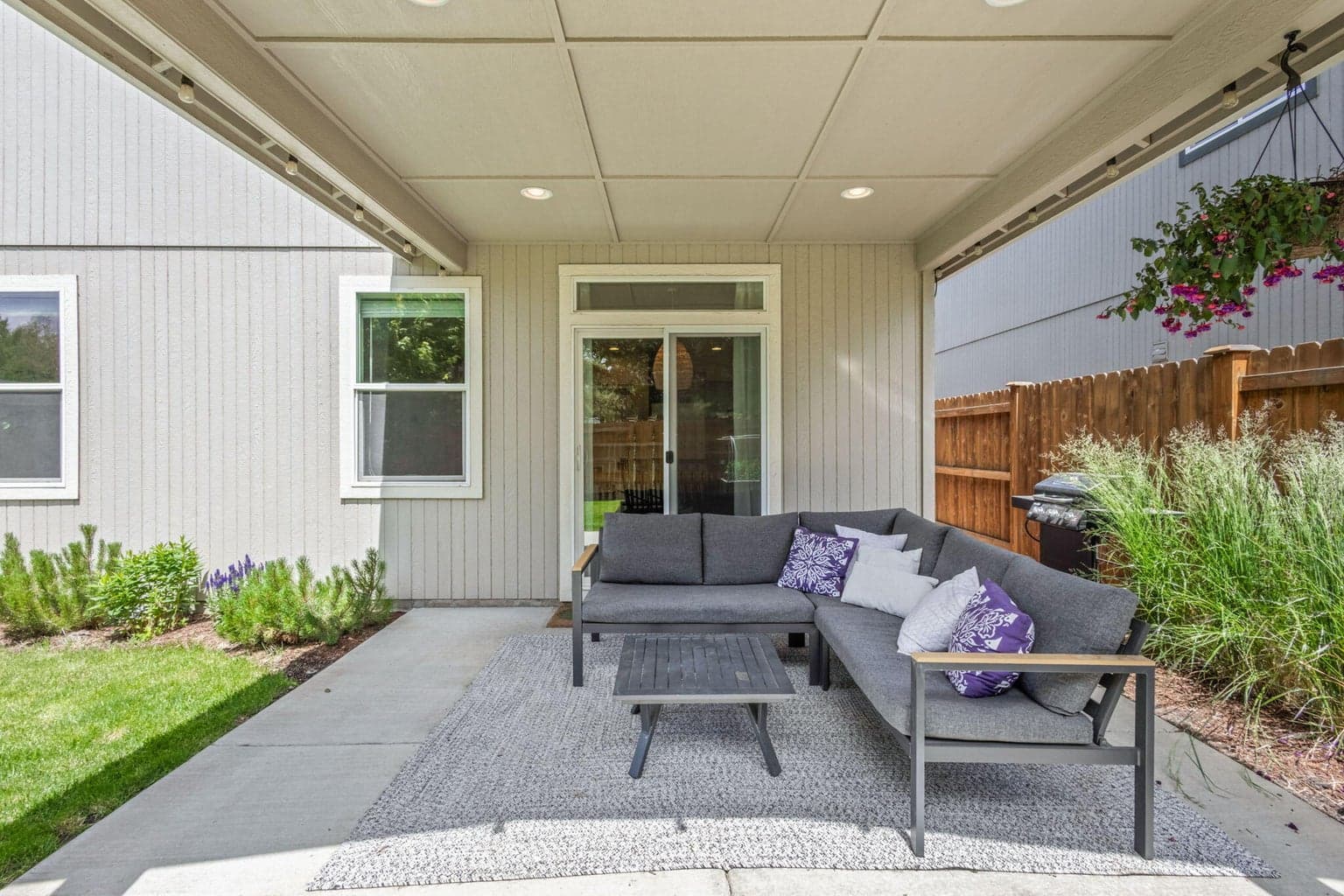 Photo of 21387 NE Eagle Crossing Avenue 32 of 48