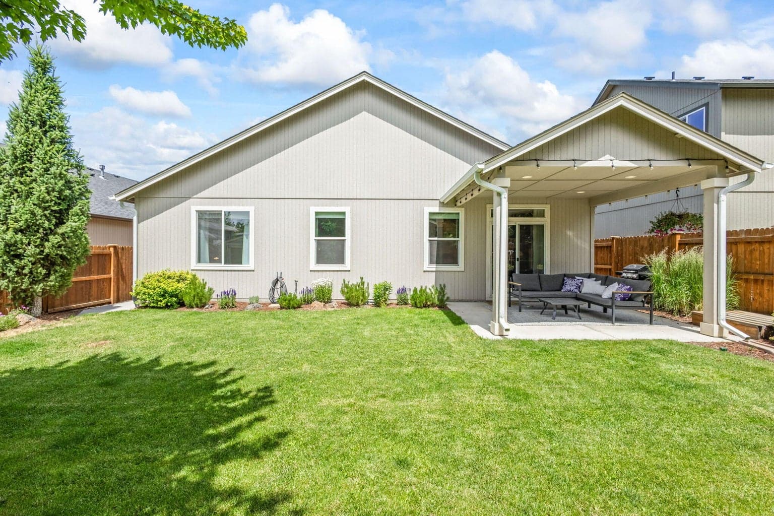 Photo of 21387 NE Eagle Crossing Avenue 35 of 48