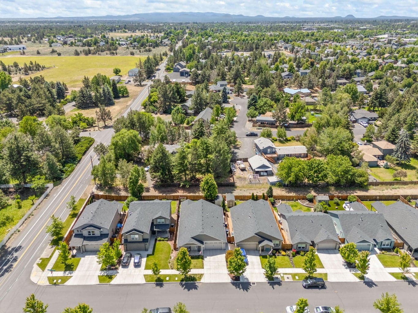 Photo of 21387 NE Eagle Crossing Avenue 37 of 48