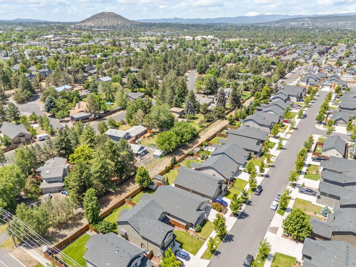 Photo of 21387 NE Eagle Crossing Avenue 39 of 48