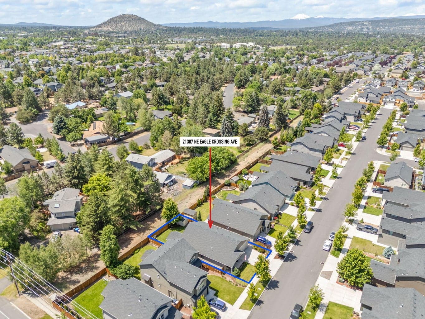 Photo of 21387 NE Eagle Crossing Avenue 40 of 48