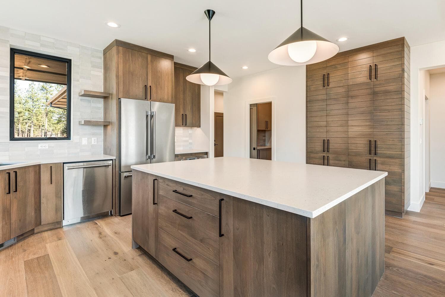 Photo of 3186 NW Strickland Way 14 of 38