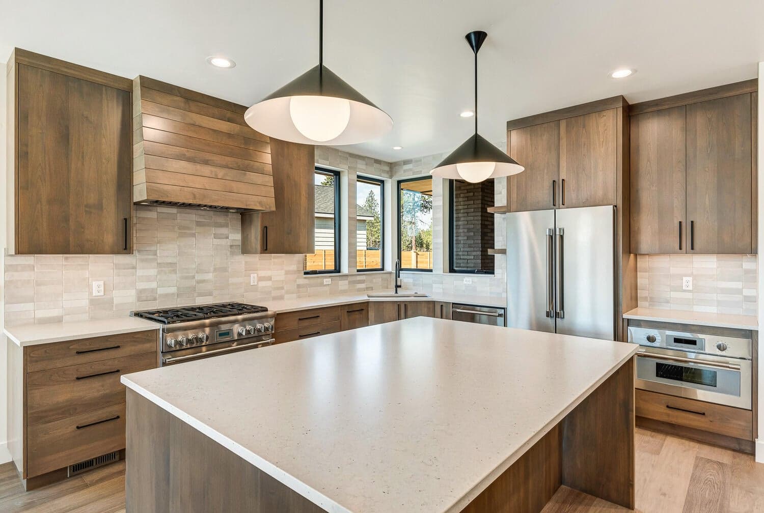 Photo of 3186 NW Strickland Way 15 of 38