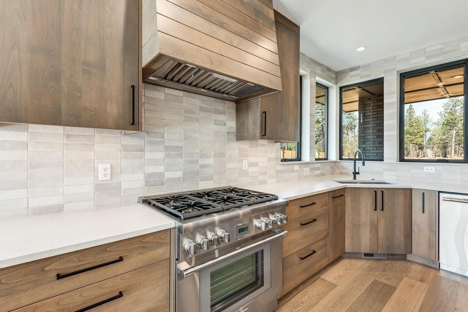 Photo of 3186 NW Strickland Way 17 of 38