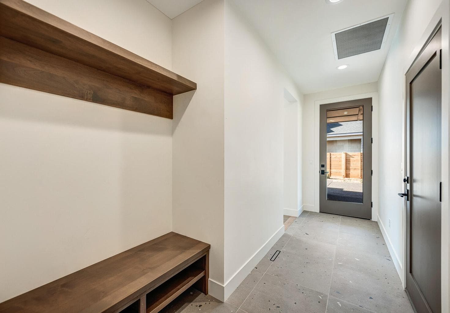 Photo of 3186 NW Strickland Way 29 of 38