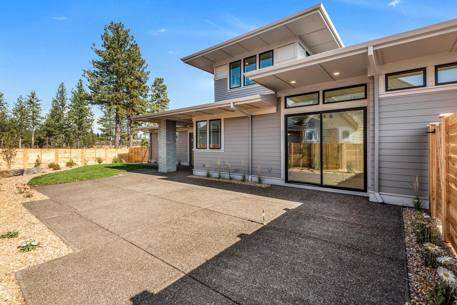 Photo of 3186 NW Strickland Way 32 of 38