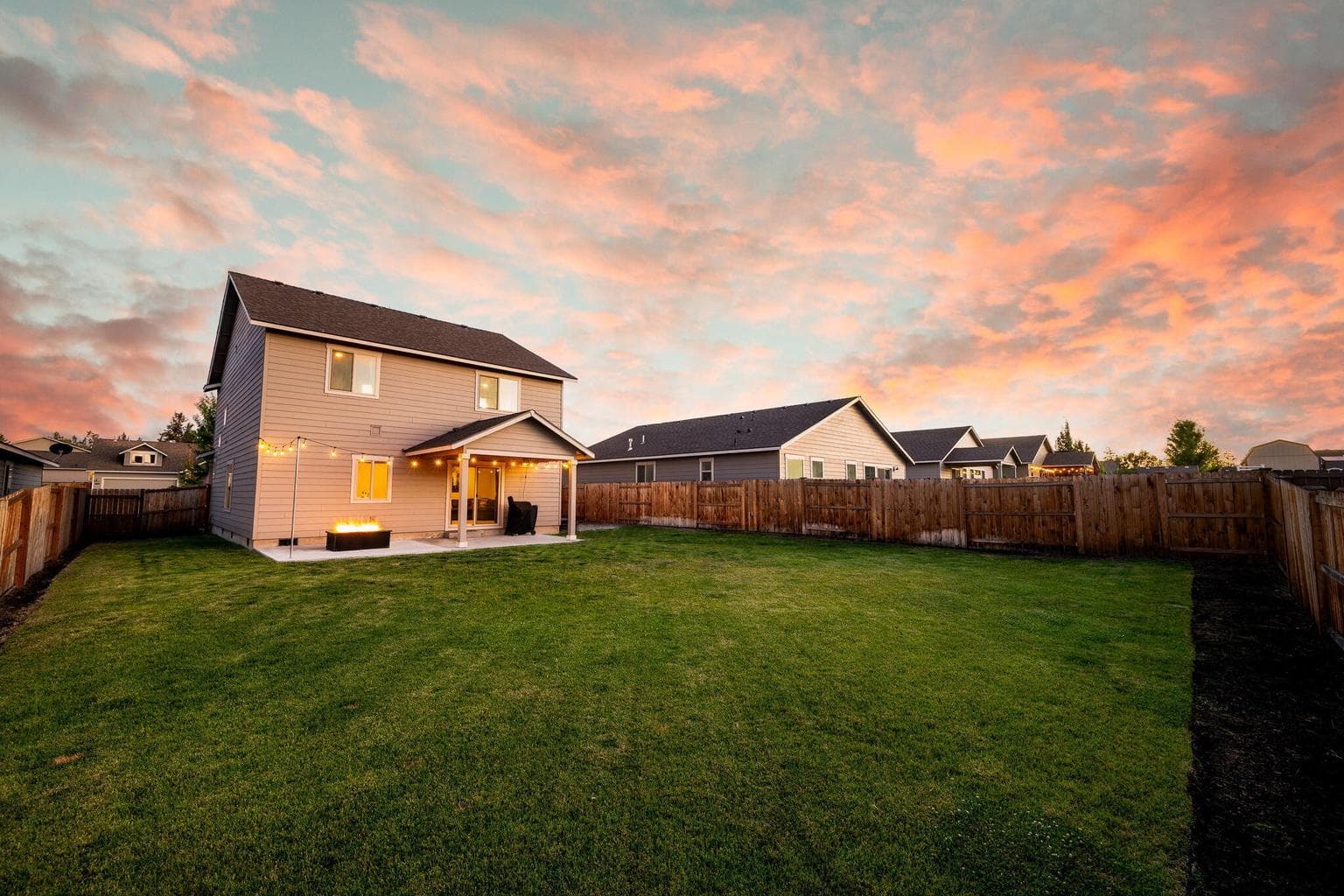 Photo of 2383 Newberry 4 of 47