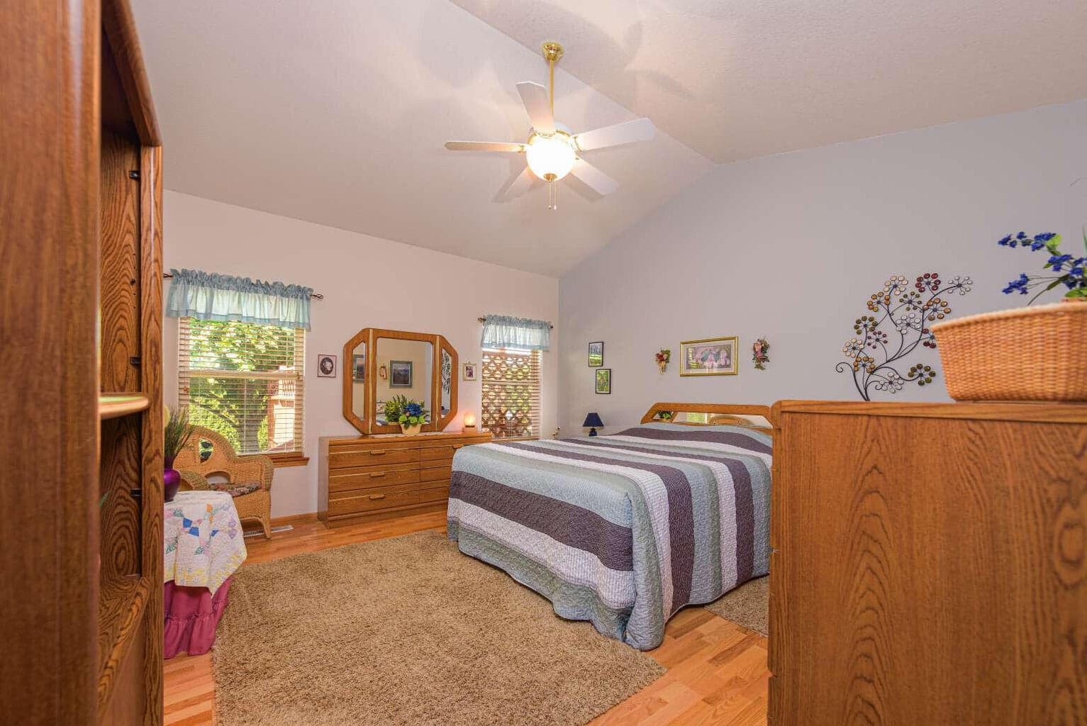Photo of 1953 NW Wildflower Place 11 of 41