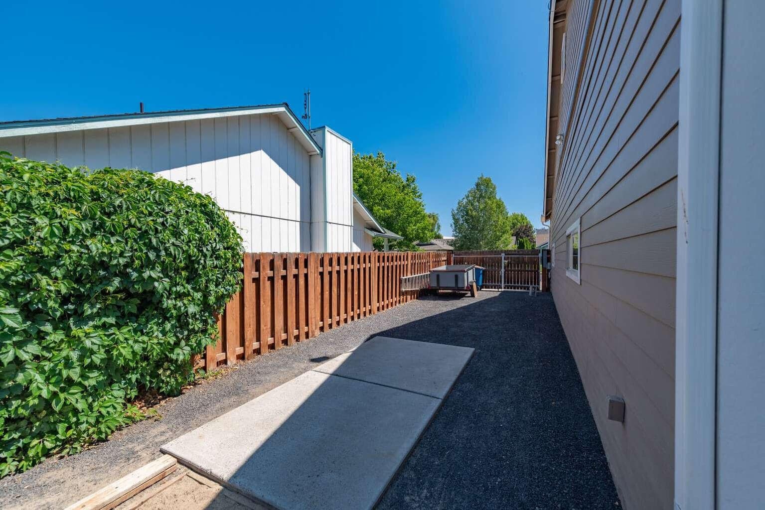 Photo of 1953 NW Wildflower Place 33 of 41