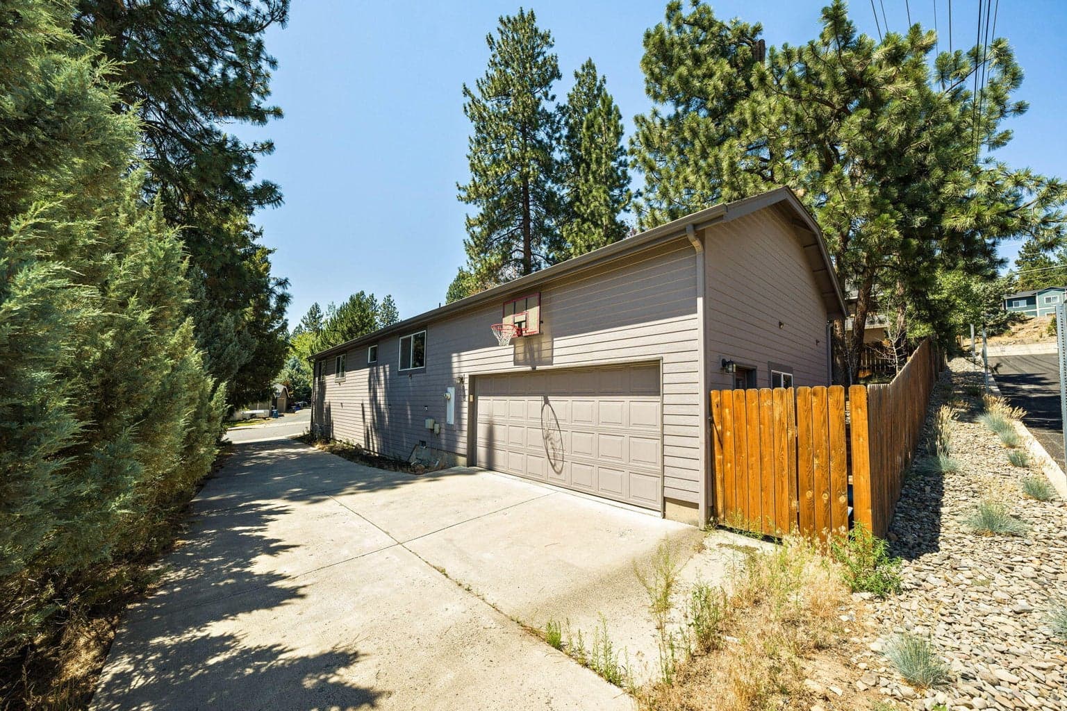 Long driveway for additional parking