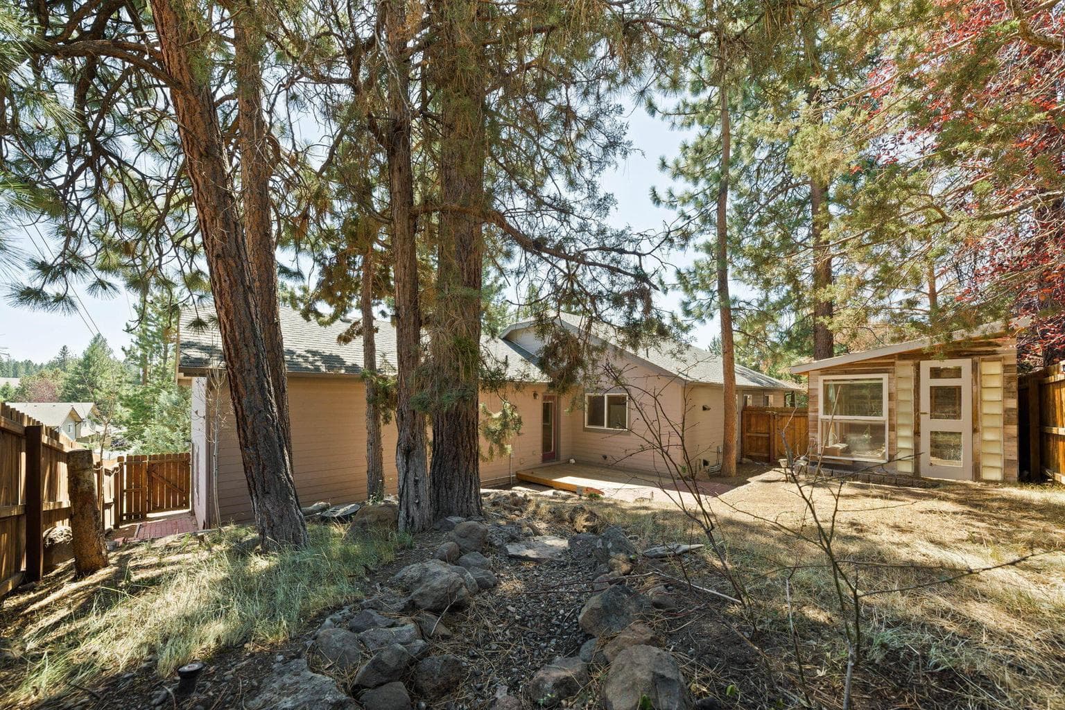 Photo of 2152 NW Torrey Pines Drive 24 of 39