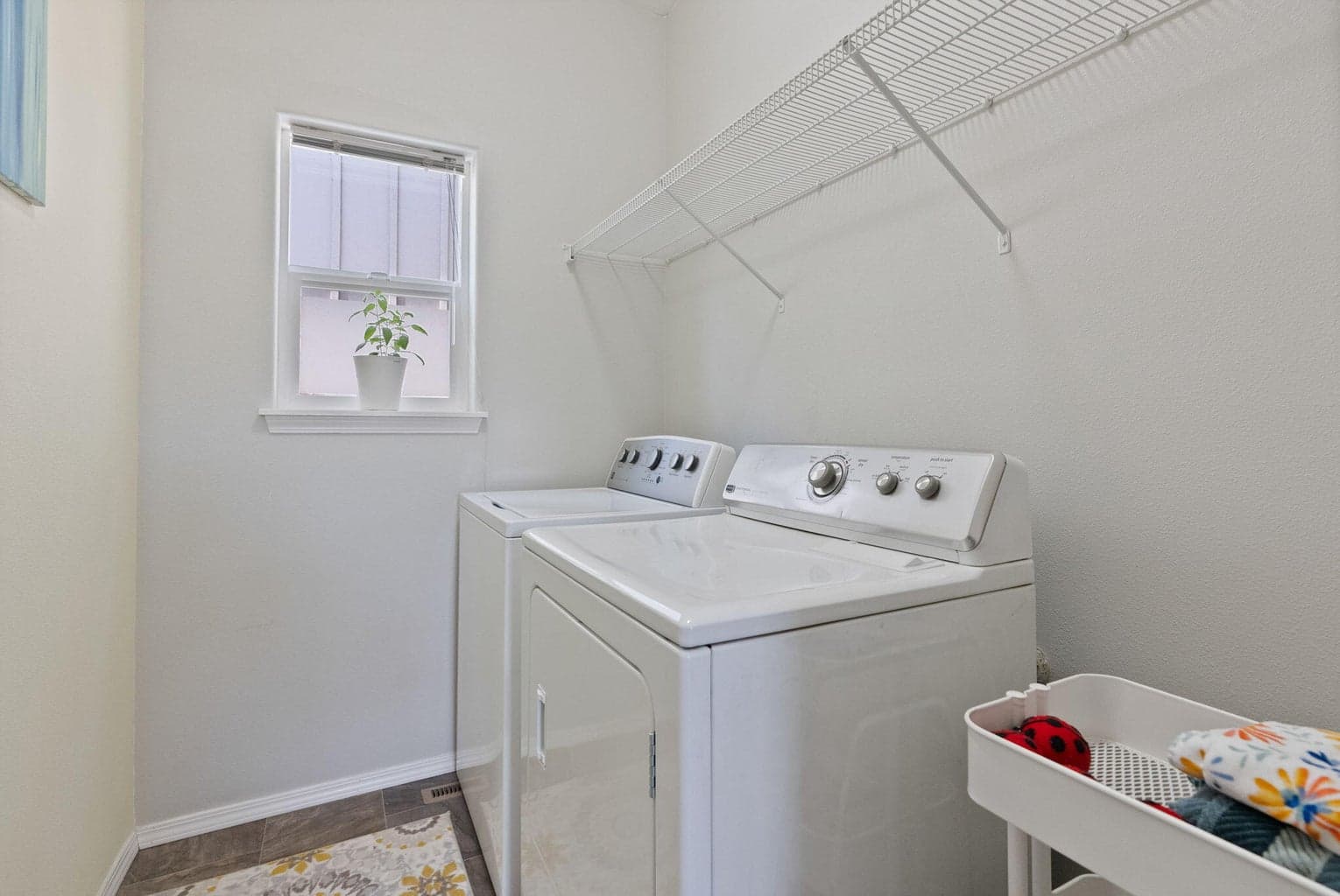 Photo of 3564 SW Salmon Avenue 15 of 32