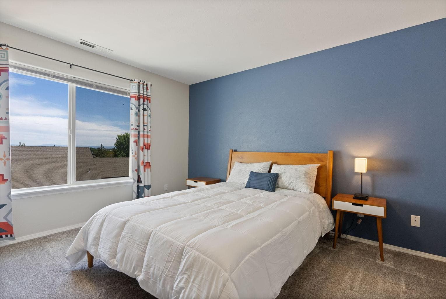 Photo of 3564 SW Salmon Avenue 17 of 32