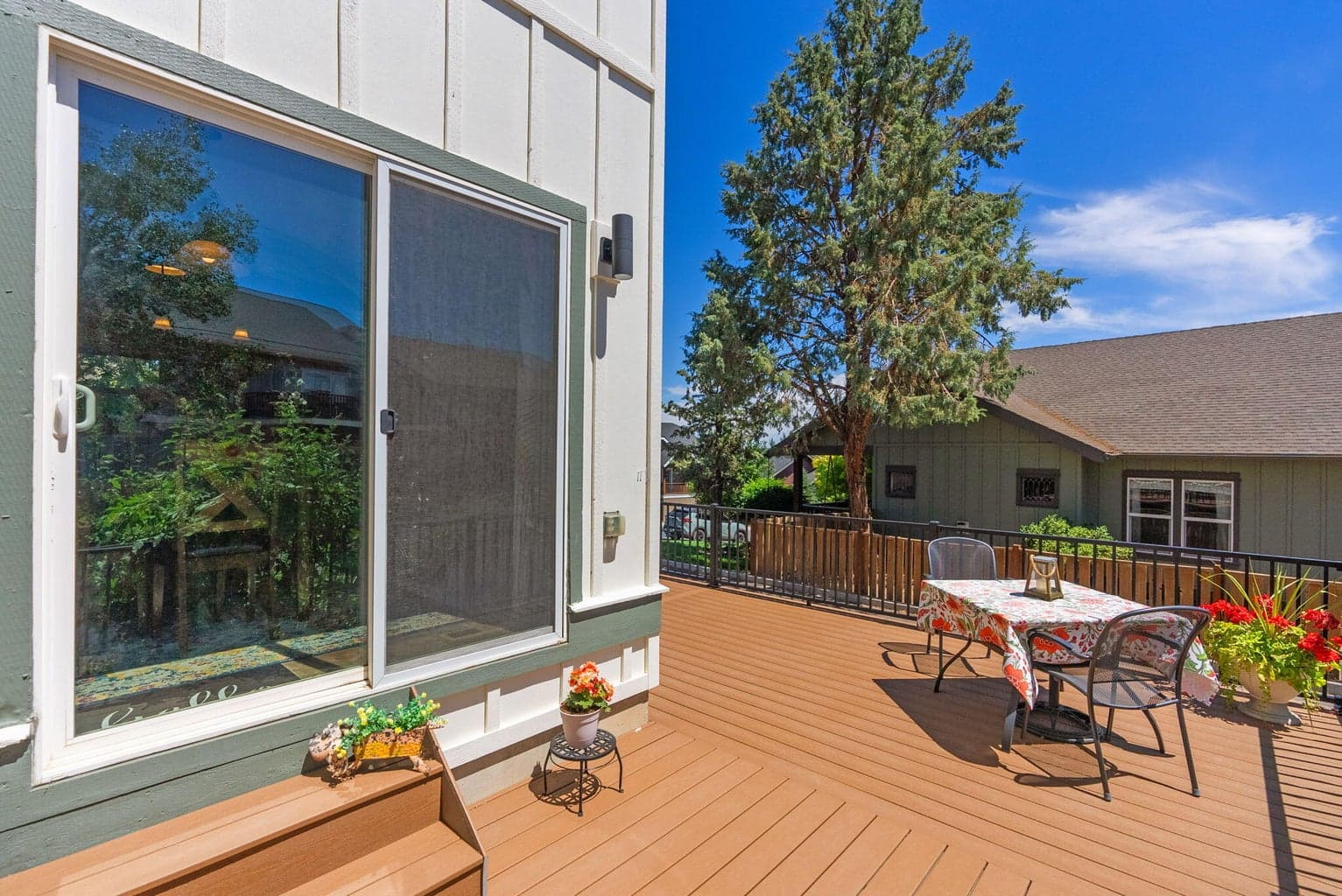 Photo of 3564 SW Salmon Avenue 25 of 32