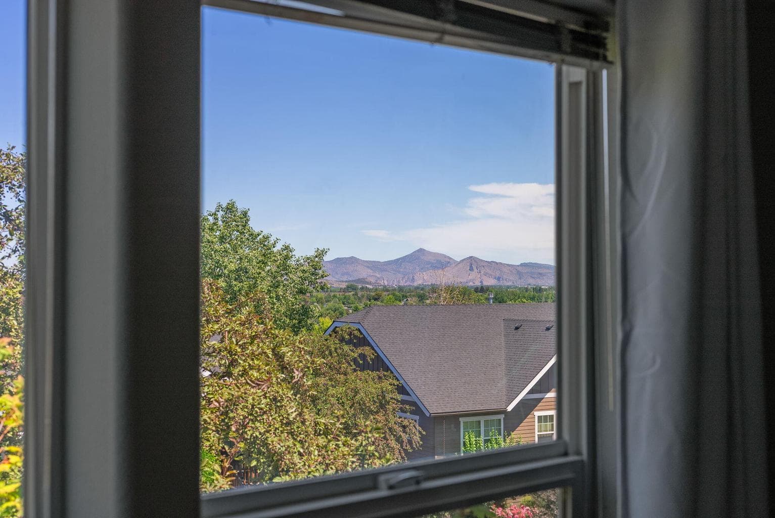 Photo of 3564 SW Salmon Avenue 28 of 32