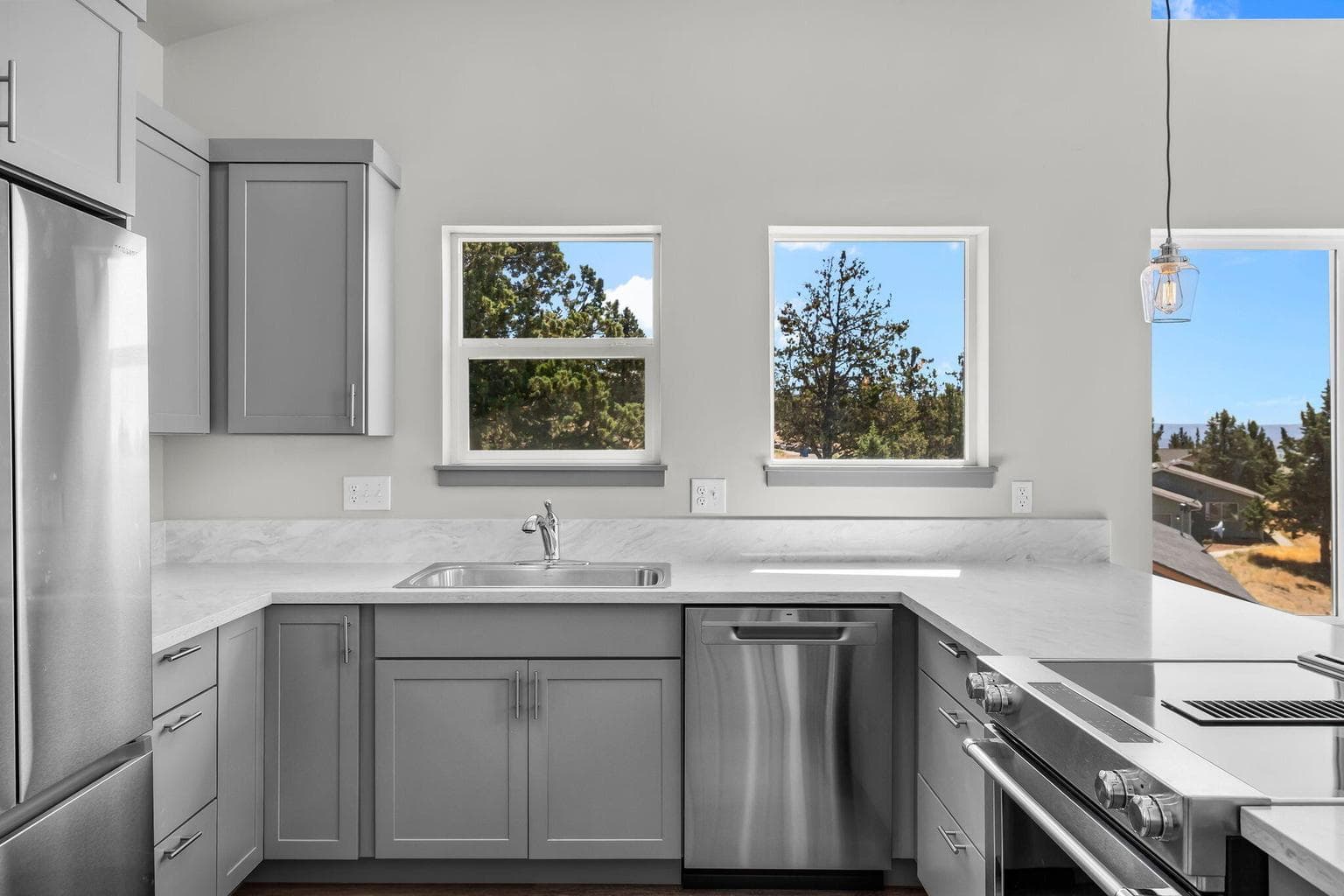 Photo of 11619 King 3 of 42