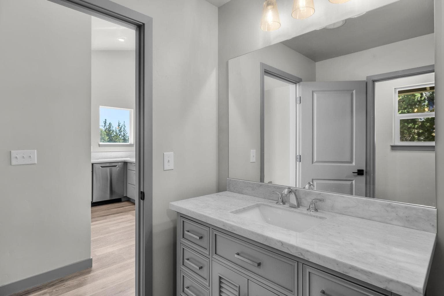 Photo of 11619 NW King Avenue 21 of 42