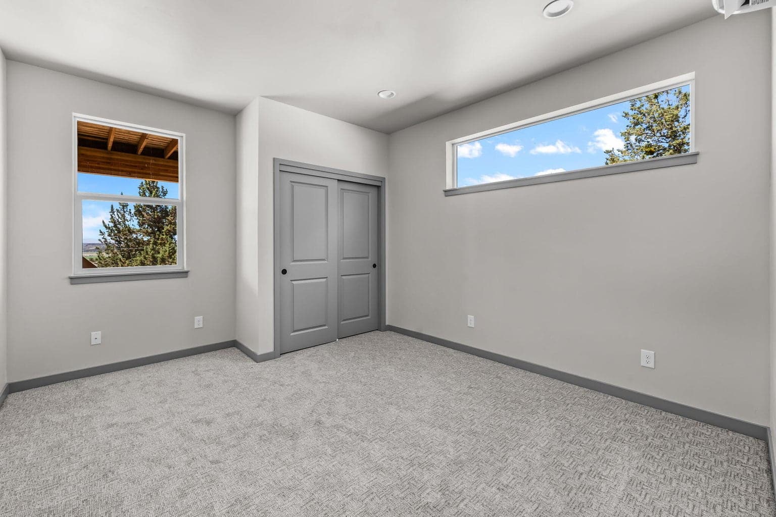 Photo of 11619 NW King Avenue 28 of 42
