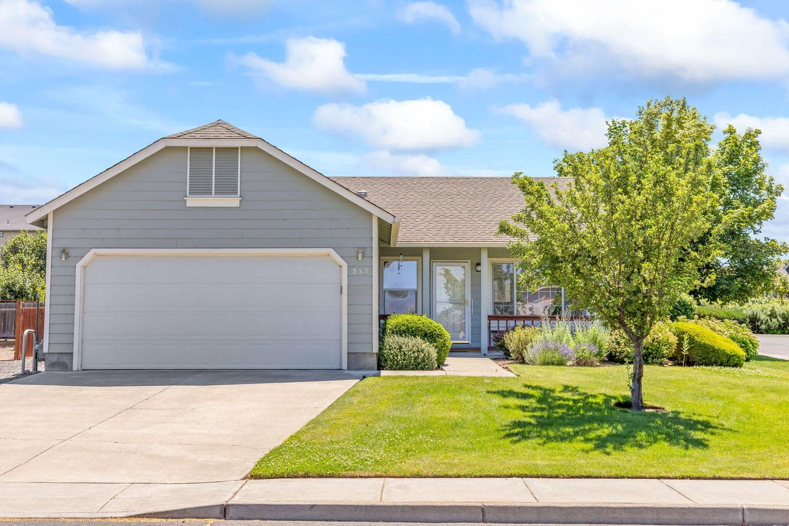 537 Marigold, Madras, 97741
