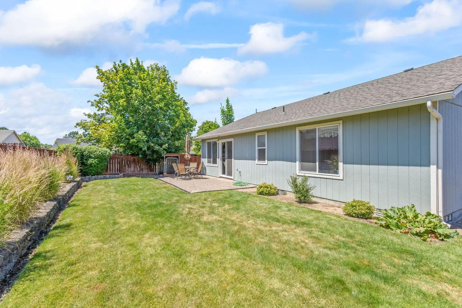Photo of 537 NE Marigold Street 19 of 30