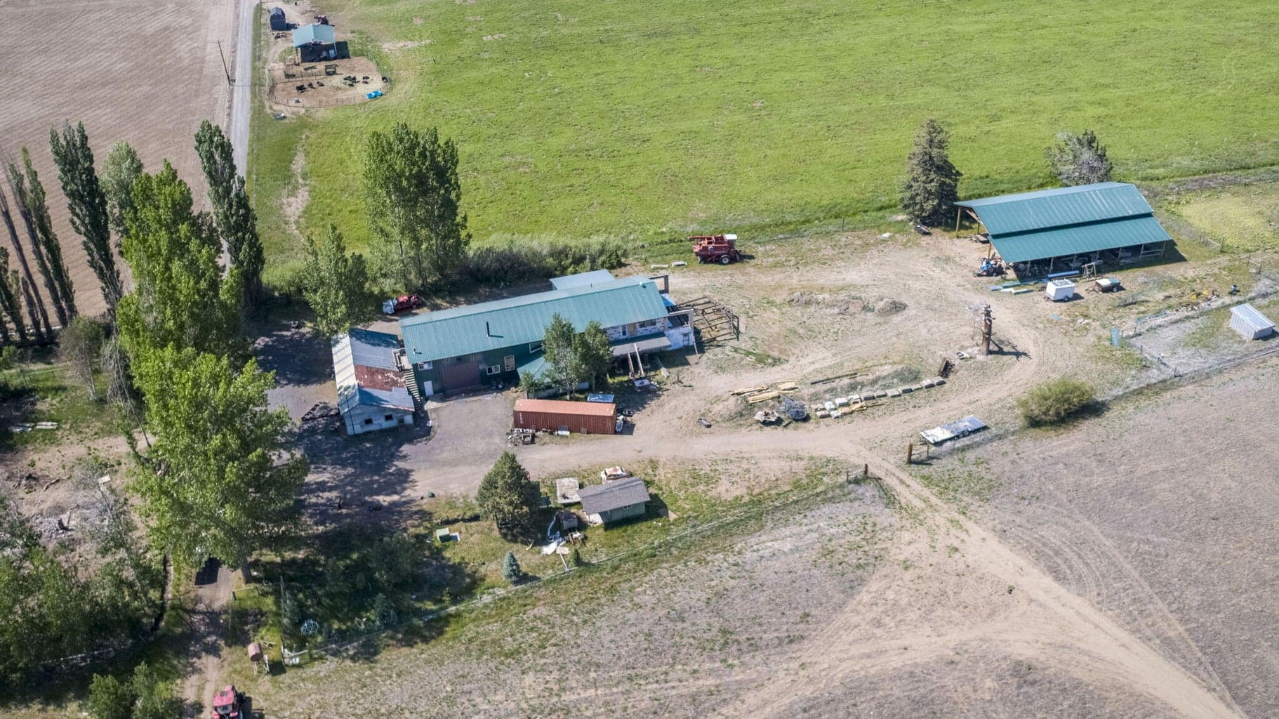 Photo of 25800 Alfalfa Market 3 of 33