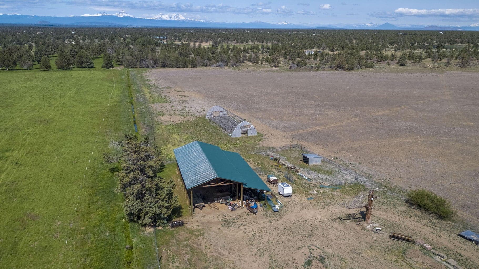 Photo of 25800 Alfalfa Market 5 of 33