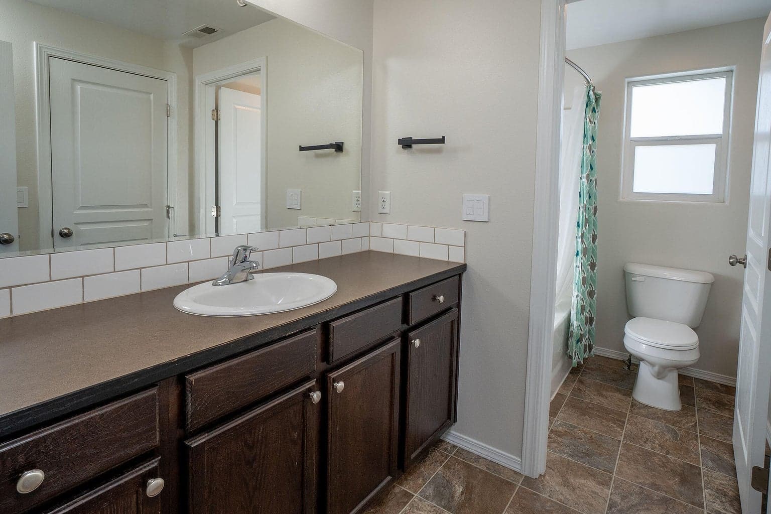 Photo of 1049 SE 6th Street 11 of 18