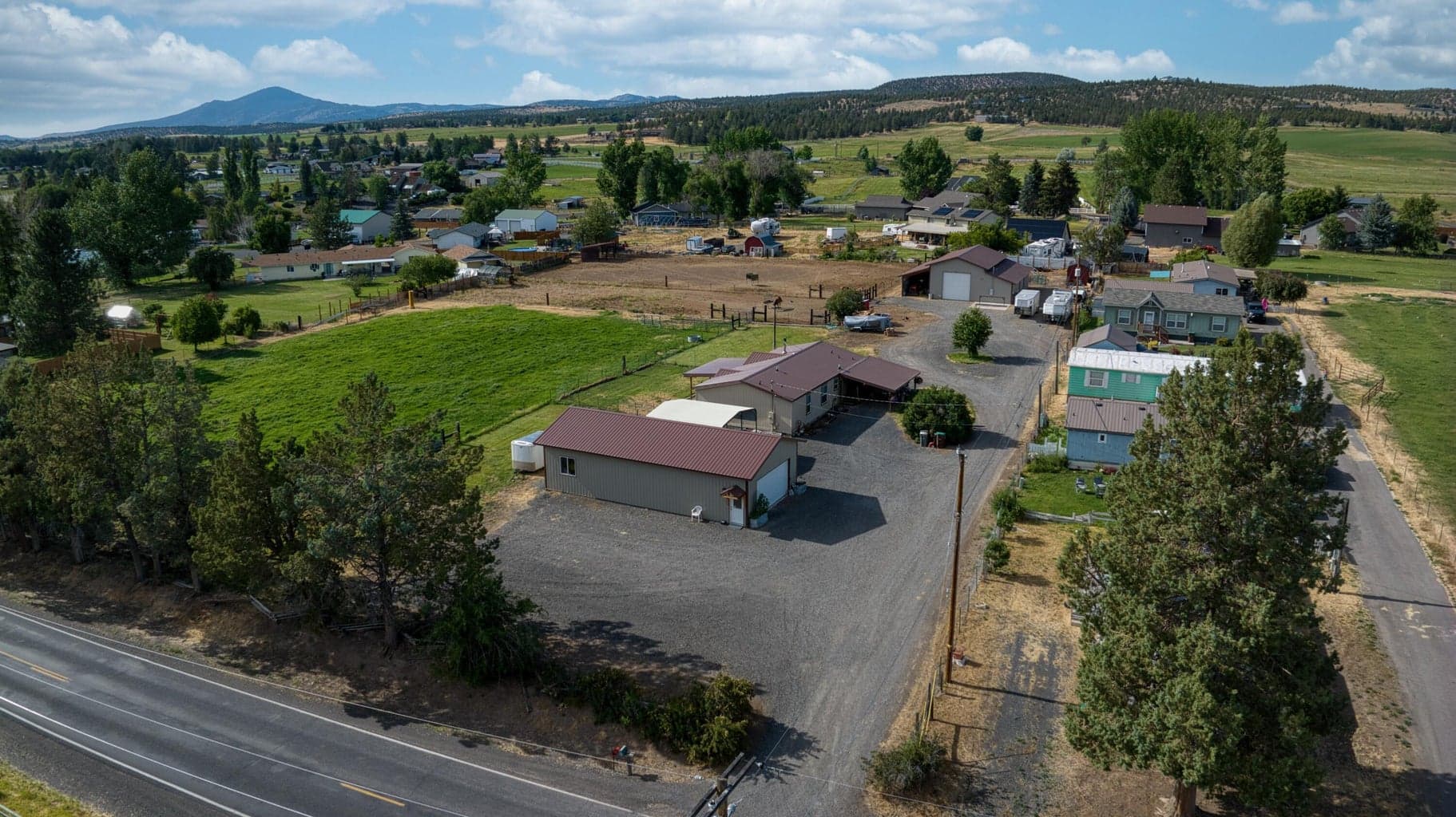 Photo of 5403 Wainwright 1 of 39
